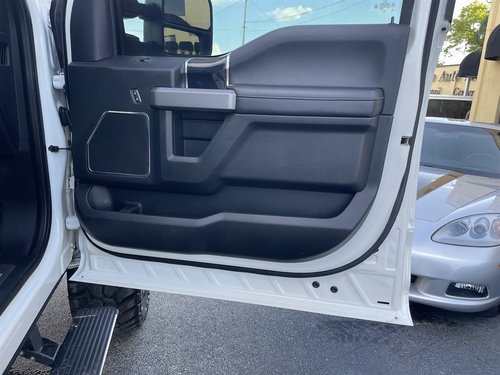 Used 2020 Ford F450 Platinum w/ FX4 Off-Road Package AWD/4WD image 41