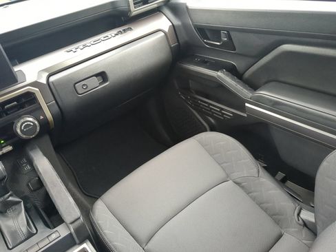 Used 2025 Toyota Tacoma SR5 RWD image 53