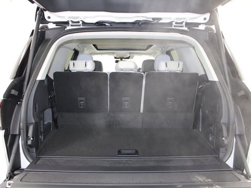 New 2026 Lincoln Navigator Reserve AWD/4WD image 16