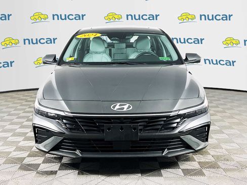 Certified 2024 Hyundai Elantra Limited image 2