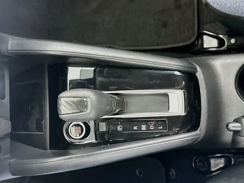 Used 2025 Nissan Versa SV FWD image 24