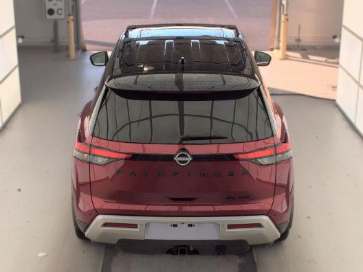 Used 2023 Nissan Pathfinder SL w/ SL Premium Package AWD/4WD image 4