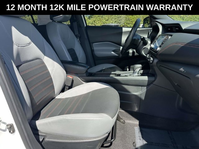 Used 2023 Nissan Kicks SR w/ SR Premium Package FWD image 9