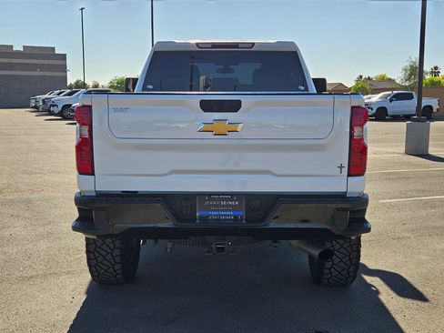 Used 2023 Chevrolet Silverado 2500 Custom w/ Custom Convenience Package image 4
