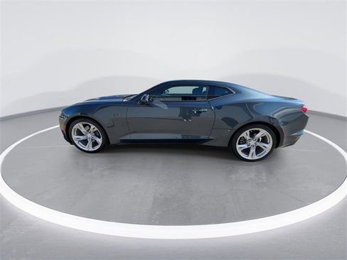 Used 2023 Chevrolet Camaro LT w/ Technology Package image 5