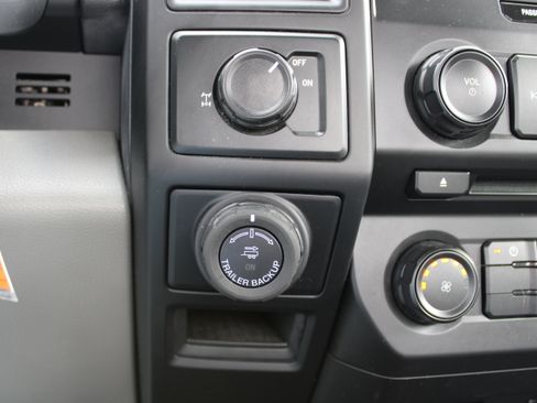 Used 2018 Ford F150 XL w/ Equipment Group 101A Mid RWD image 20