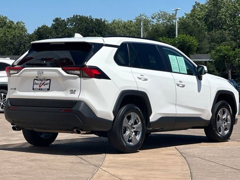 Used 2025 Toyota RAV4 XLE w/ Weather Package AWD/4WD image 4