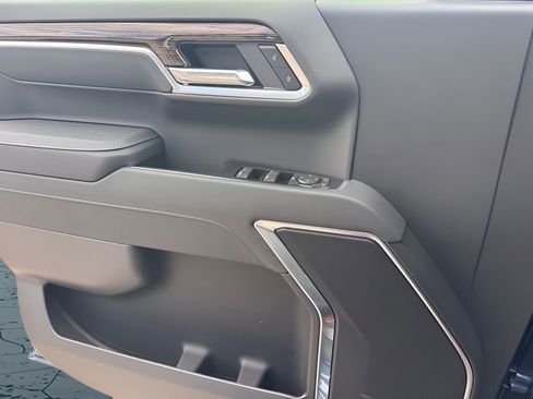 New 2026 GMC Sierra 1500 Elevation RWD image 17