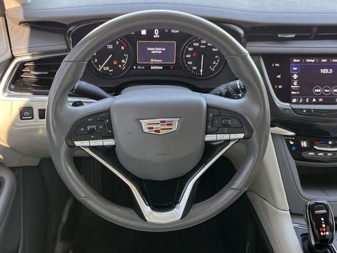 Certified 2022 Cadillac XT6 Premium Luxury w/ Technology Package image 15
