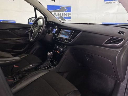 Used 2020 Buick Encore Preferred AWD/4WD image 32