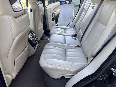 Used 2013 Land Rover Range Rover HSE AWD/4WD image 29