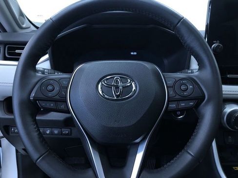 Used 2023 Toyota RAV4 Limited image 24