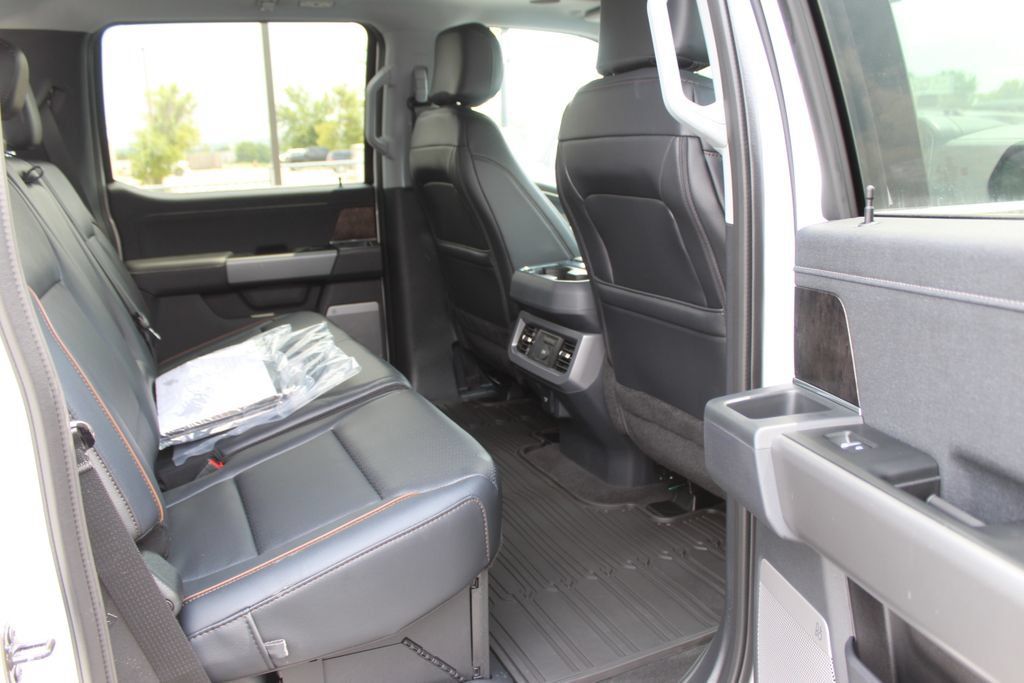 New 2026 Ford F350 Lariat w/ Lariat Ultimate Package AWD/4WD image 14