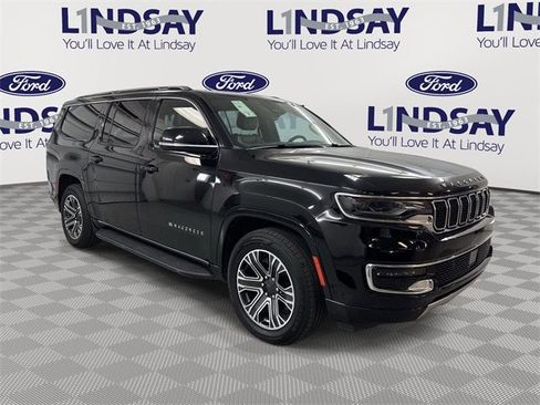 Used 2023 Jeep Wagoneer L Series II image 1