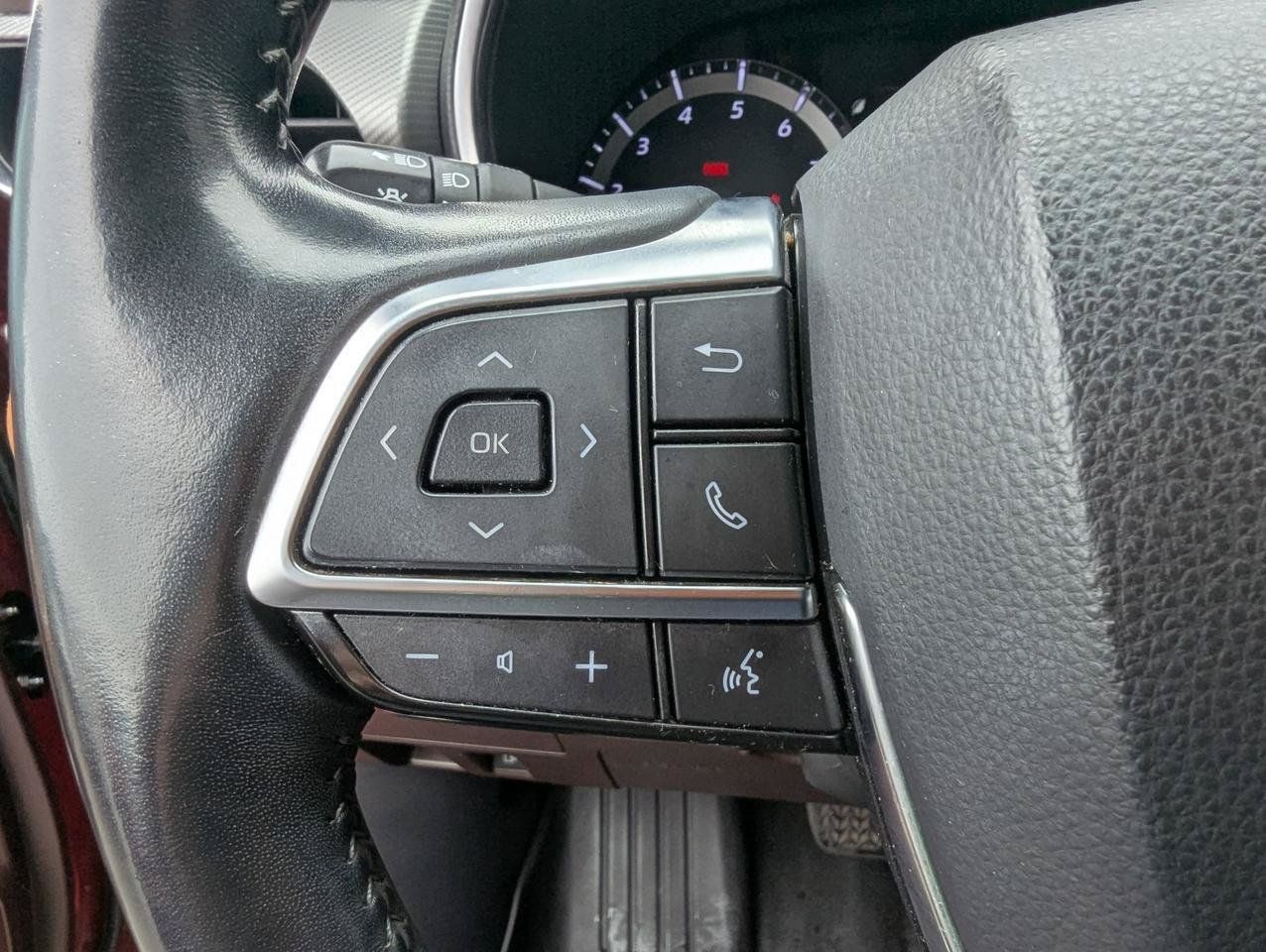 Used 2020 Toyota Highlander Platinum AWD/4WD image 14