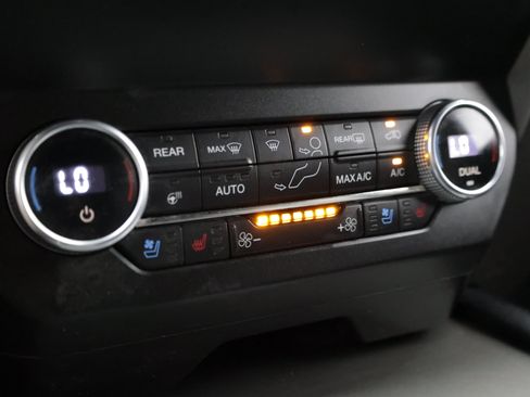 Used 2021 Ford Expedition XLT RWD image 22
