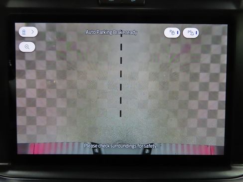 Used 2025 Ford F250 Platinum image 17