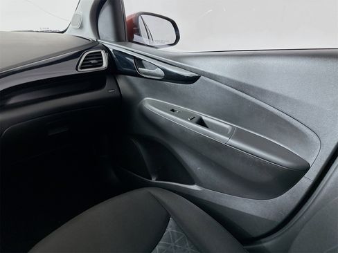 Used 2022 Chevrolet Spark LT image 23