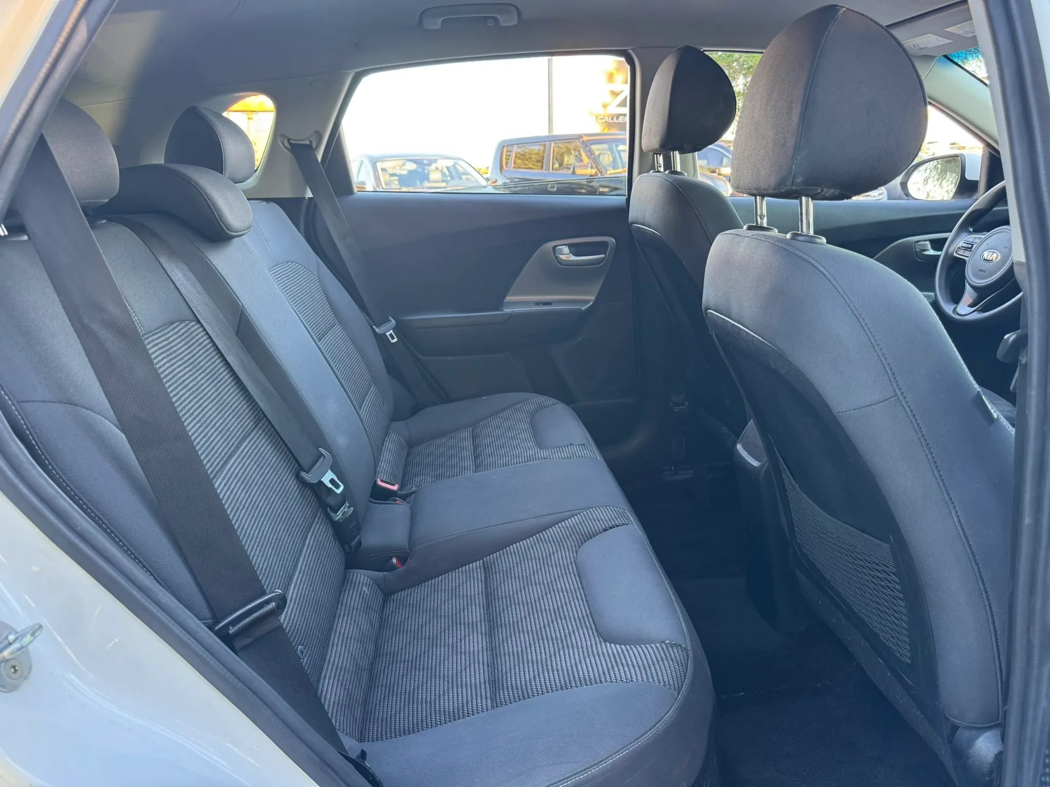Used 2018 Kia Niro FE FWD image 21