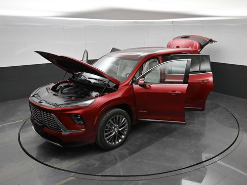 New 2026 Buick Enclave Avenir w/ Super Cruise Package AWD/4WD image 42