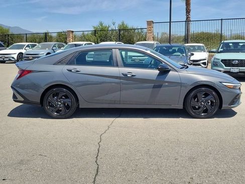 New 2026 Hyundai Elantra SEL Sport FWD image 31