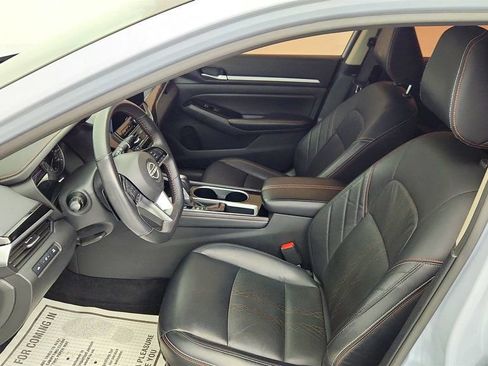 Used 2024 Nissan Altima 2.5 SR w/ SR Premium Package image 21