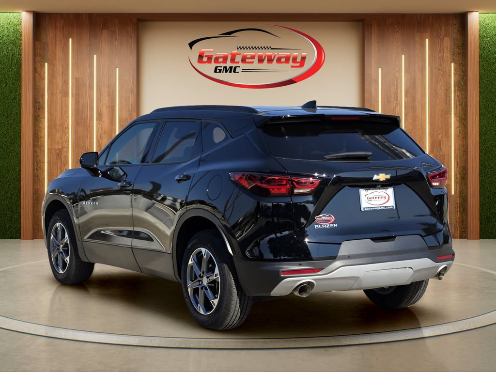 Used 2024 Chevrolet Blazer LT w/ Convenience Package FWD image 7