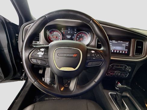 Used 2022 Dodge Charger SXT RWD image 13