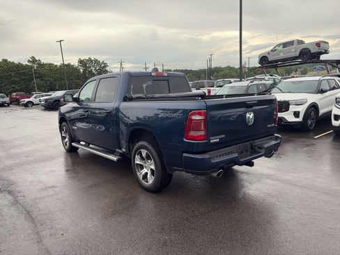 Used 2023 RAM 1500 Laramie AWD/4WD image 2