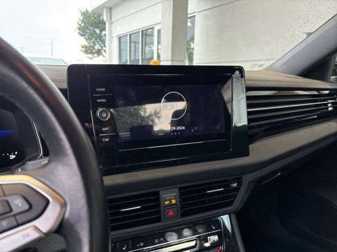 Used 2025 Volkswagen Jetta Sport FWD image 17