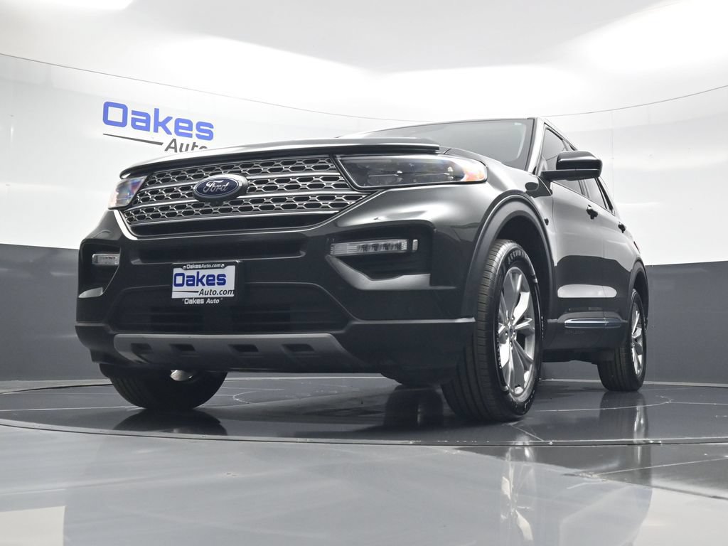 Used 2023 Ford Explorer Limited AWD/4WD image 41