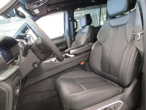 New 2026 Jeep Grand Wagoneer Limited image 18