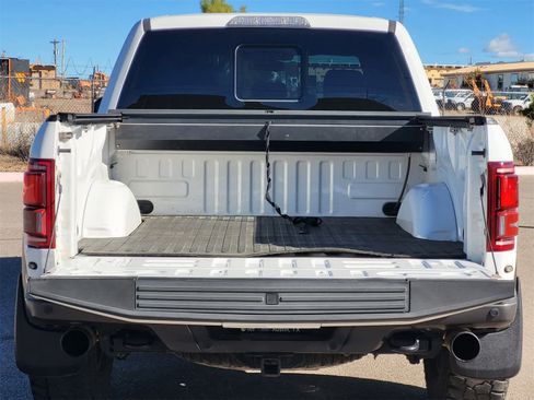 Used 2018 Ford F150 Raptor w/ Equipment Group 802A Luxury image 32