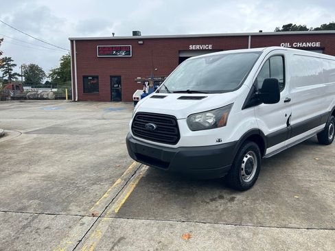 Used 2016 Ford Transit 250 T-250 image 3