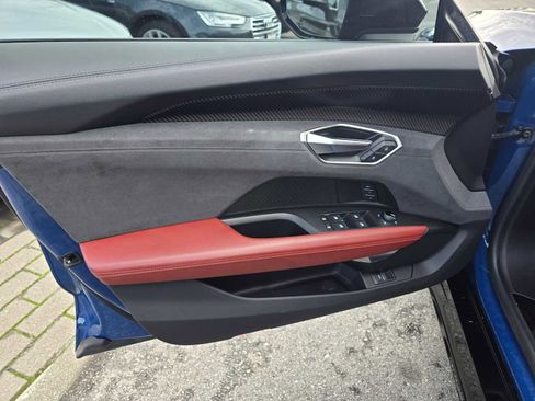 Used 2022 Audi e-tron GT Prestige image 24