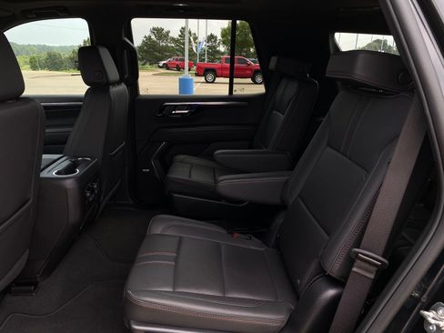 Used 2025 Chevrolet Tahoe RST w/ Comfort Package AWD/4WD image 28