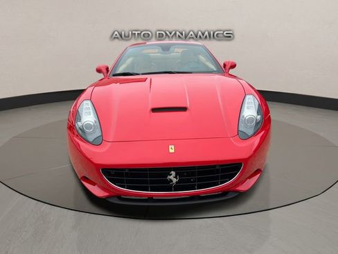 Used 2012 Ferrari California image 4