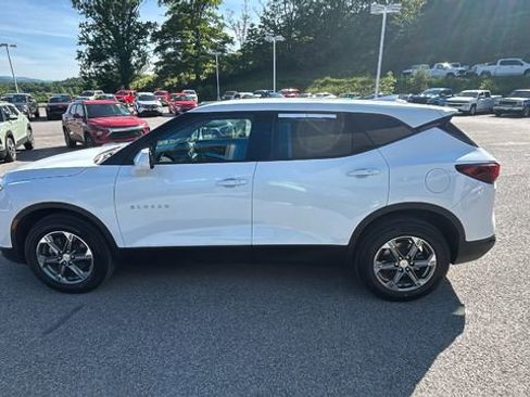 Used 2025 Chevrolet Blazer LT AWD/4WD image 7
