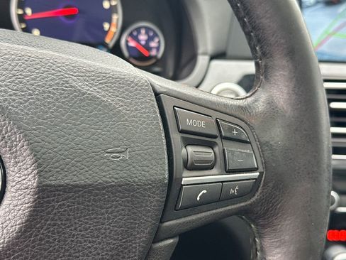 Used 2011 BMW 750i image 25