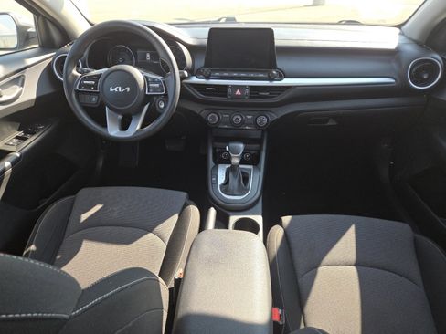 Used 2022 Kia Forte LXS image 21