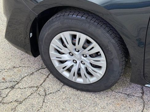 Used 2012 Toyota Camry LE image 10