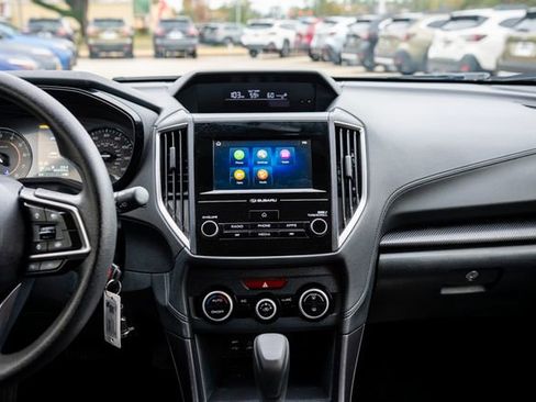 Certified 2023 Subaru Crosstrek 2.0i image 7