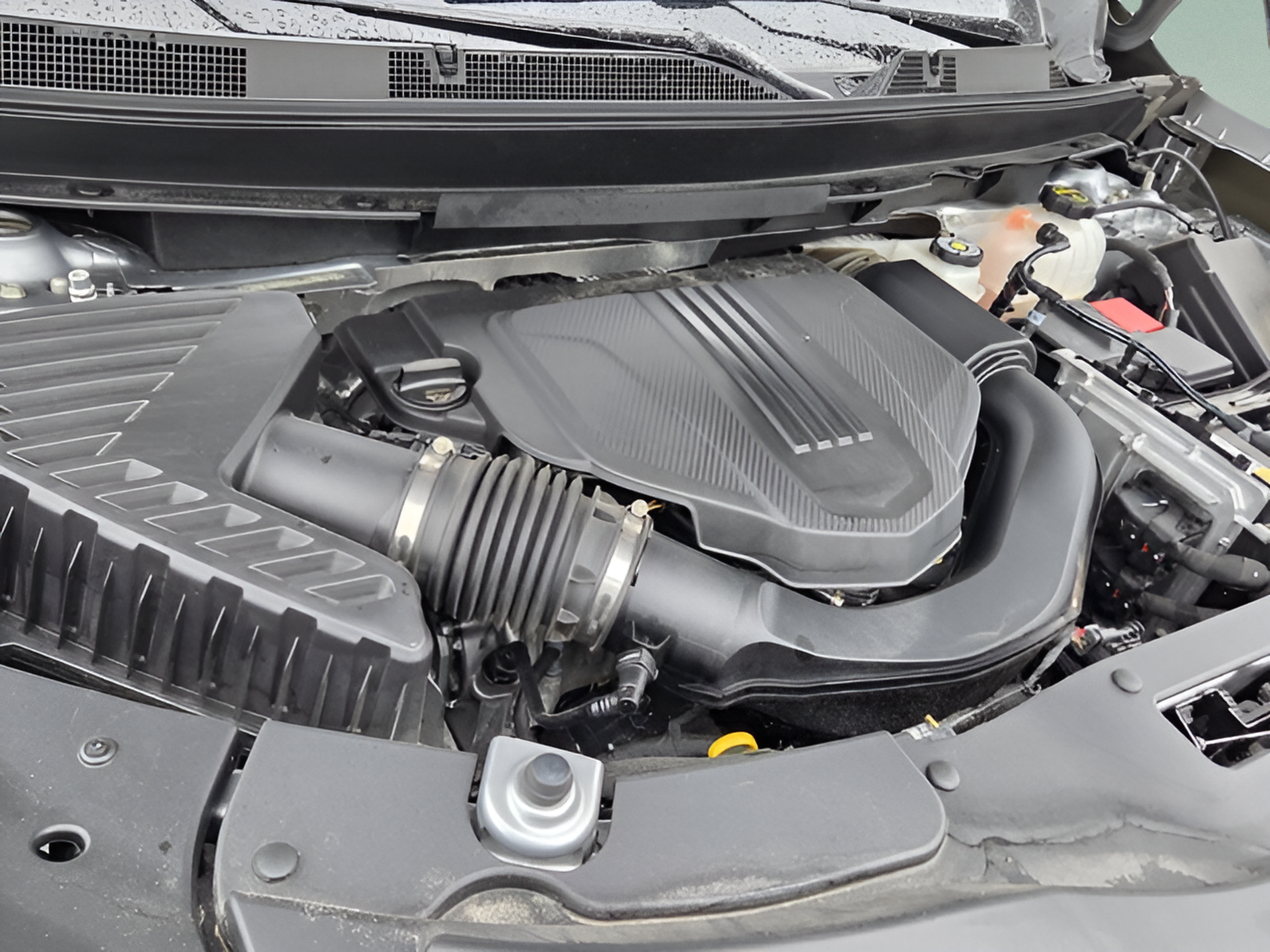 Used 2025 Chevrolet Traverse LT AWD/4WD image 17