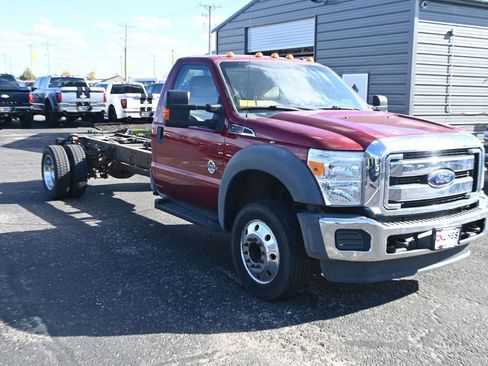 Used 2016 Ford F550 2WD Regular Cab Super Duty w/ XLT Interior Package image 2