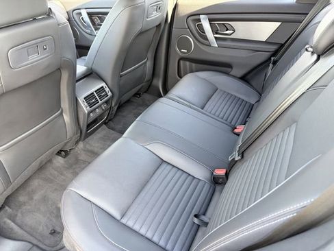 Used 2025 Land Rover Discovery Sport Dynamic SE image 25