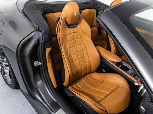 Certified 2019 Ferrari Portofino RWD image 53