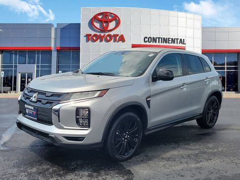 Used 2025 Mitsubishi Outlander Sport ES AWD/4WD image 3