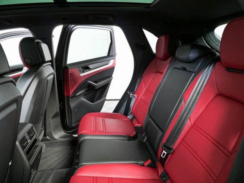 New 2026 Porsche Cayenne AWD/4WD image 21