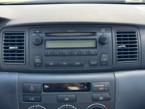 Used 2005 Toyota Corolla S FWD image 3