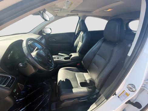 Used 2019 Honda HR-V EX-L image 13